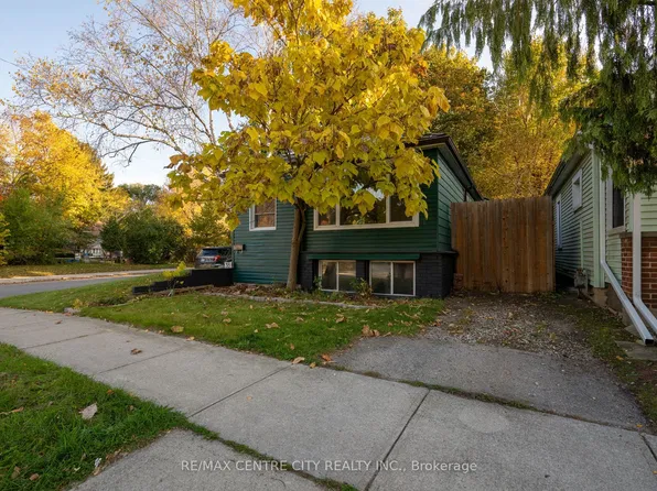 38 Boullee St, London, ON N5Y 1T4
