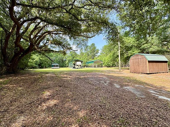 2nd image of 366 Hickory Hill Rd