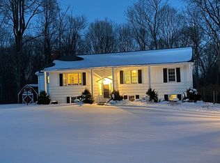 17 Wayne Rd, Monroe, CT 06468