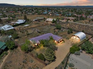 110 Ledesma Ln, Taos, NM 87571
