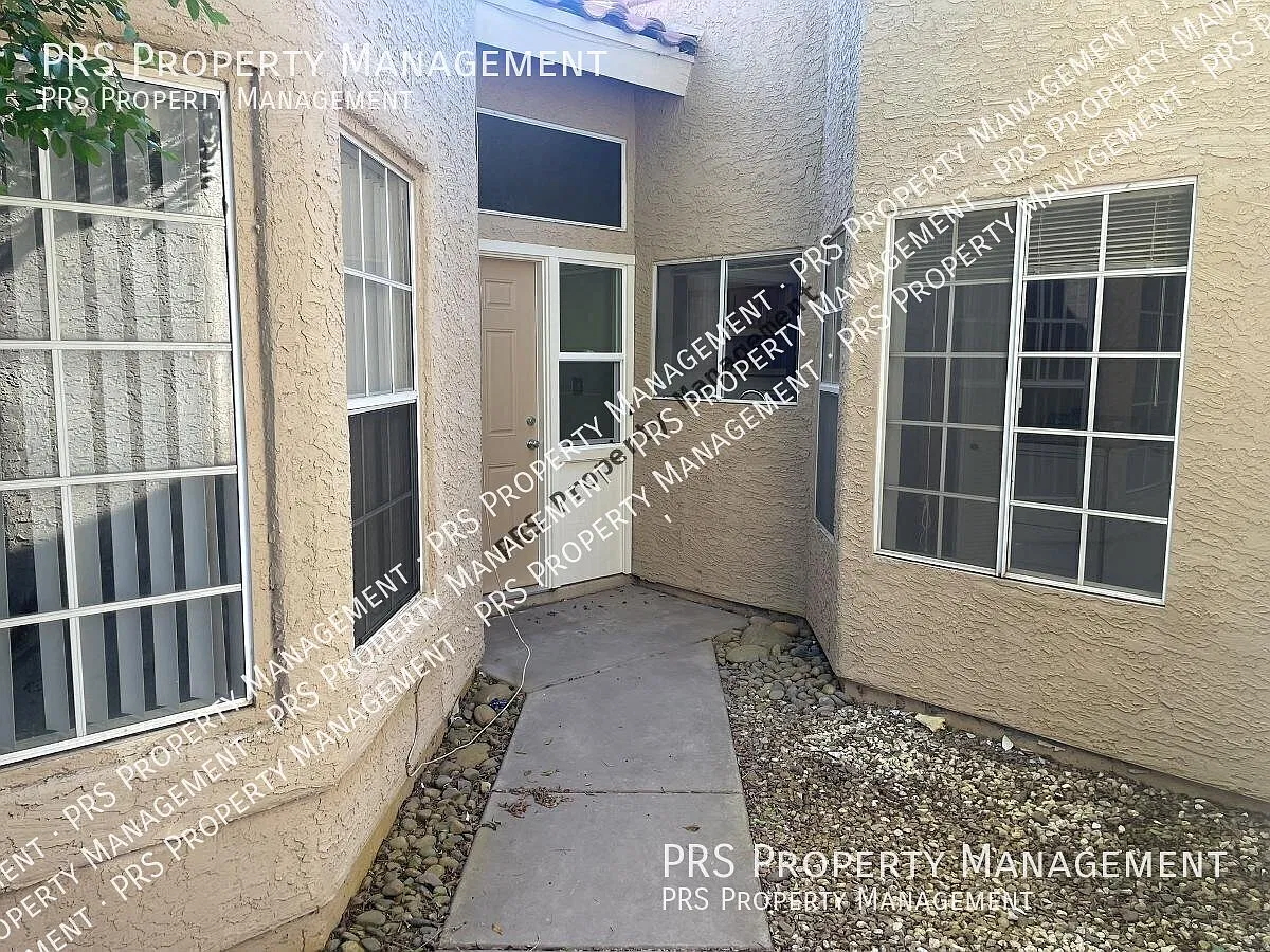 Tempe Home Available!! — Photo 3