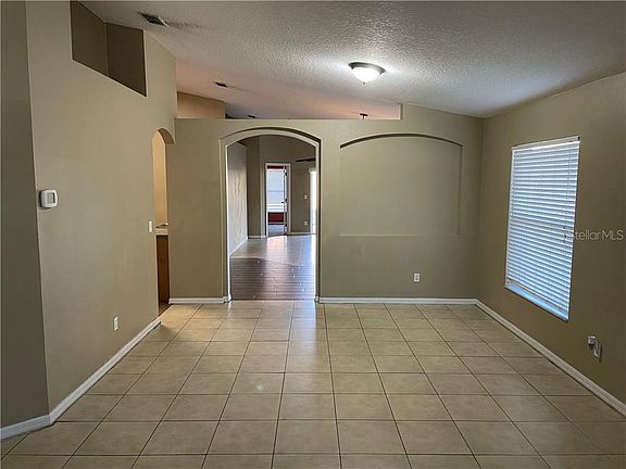 3rd image of 14217 Colonial Lakes Dr
