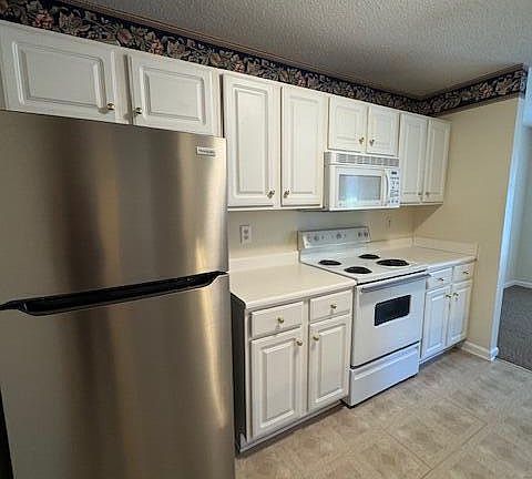 5th image of 803 Bryce Ct APT G