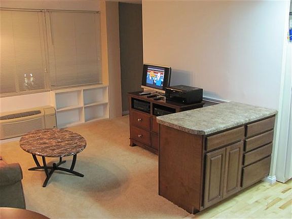 3rd image of 1700 Clinch Ave APT 402
