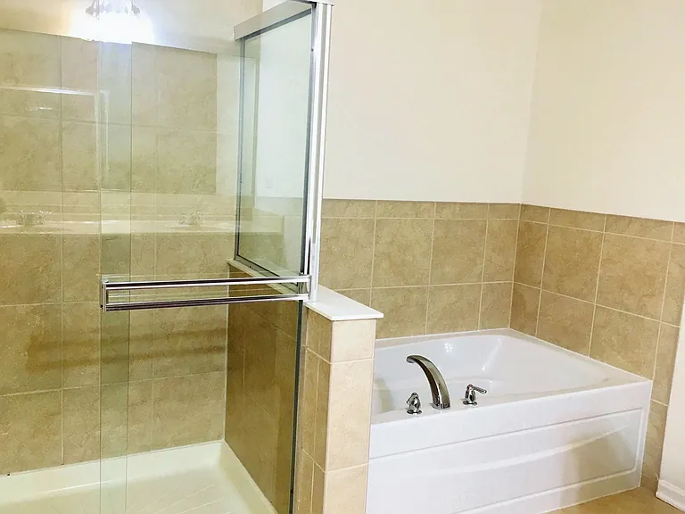 517 Plaza Pl — Photo 11