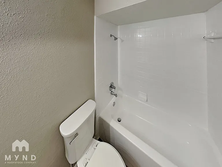 105 Ripplewood Dr — Photo 14
