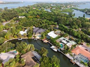 4502 Woodside Rd, Sarasota, FL 34242