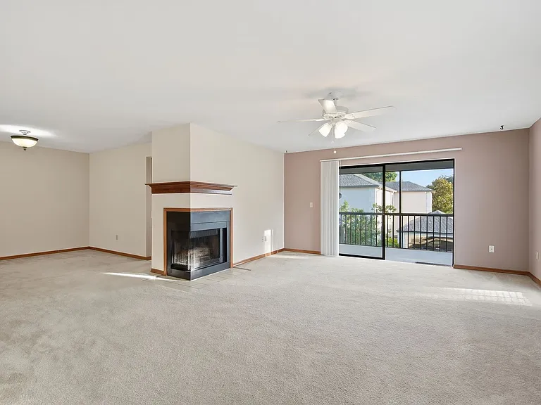 4515 Southampton Ct — Photo 5