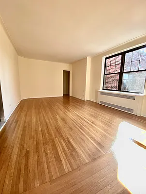 Rented by Guy Goldman, LREB | media 12