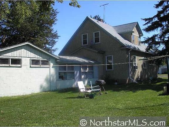2nd image of 27884 Jodrell St NE
