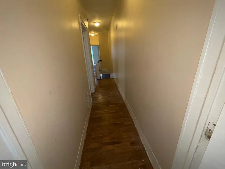 1812 S 57th St — Photo 12