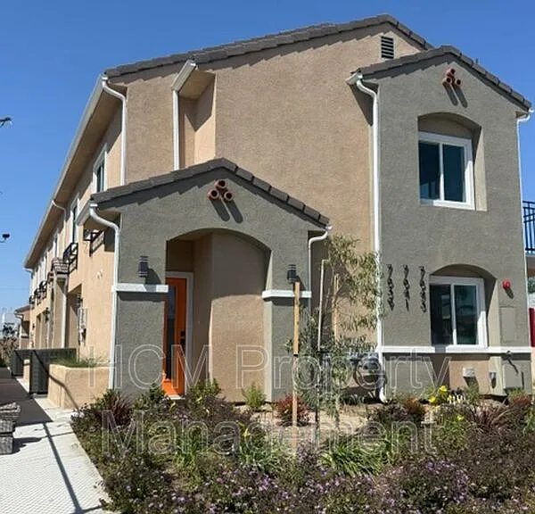7643 14th St — Photo 3