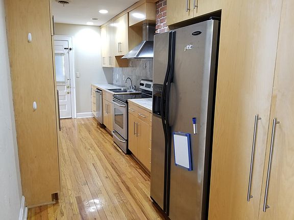 5th image of 5009 Wyandotte St APT 1N