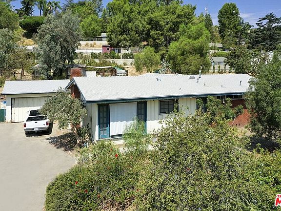 2nd image of 10571 Wheatland Ave