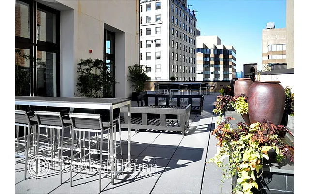 Rented by Douglas Elliman | media 20