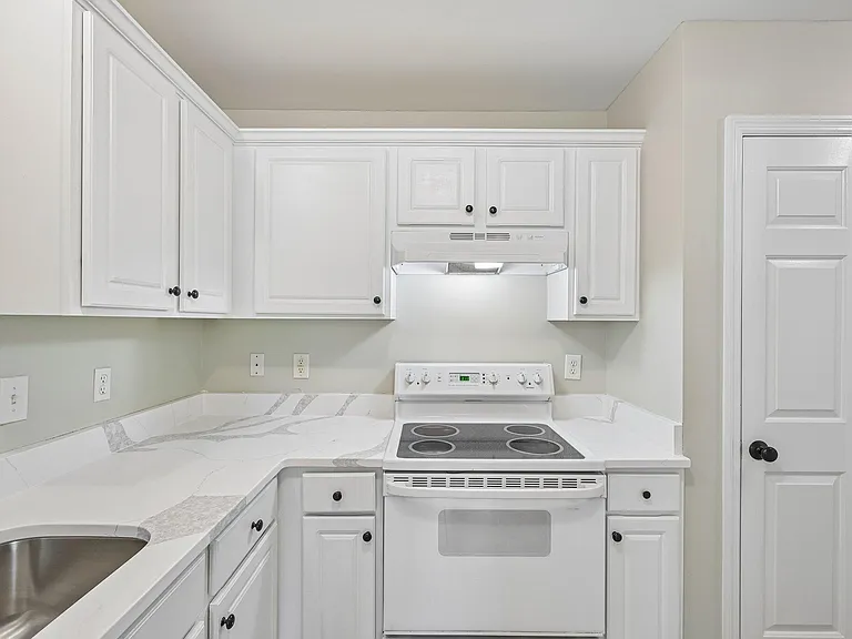 278 S Raleigh St — Photo 12