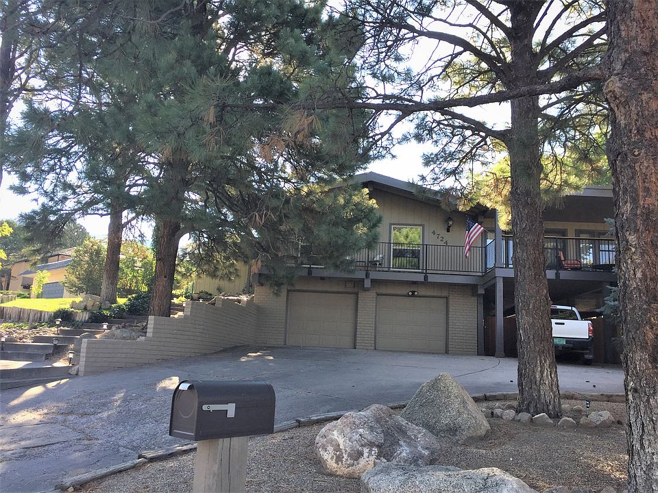 1st image of 4724 Glenwood Hills Dr NE