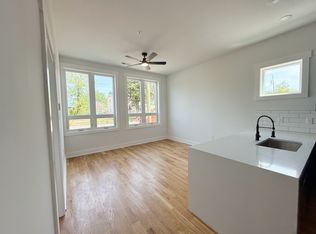 720 Castle St #201, Wilmington, NC 28401
