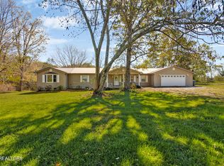 7806 Vandever Rd, Crossville, TN 38572