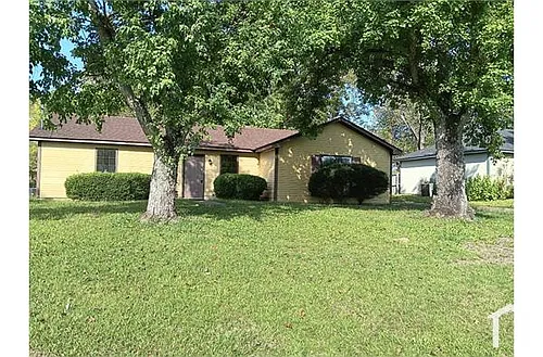 3049 Cross Creek Dr Photo 1