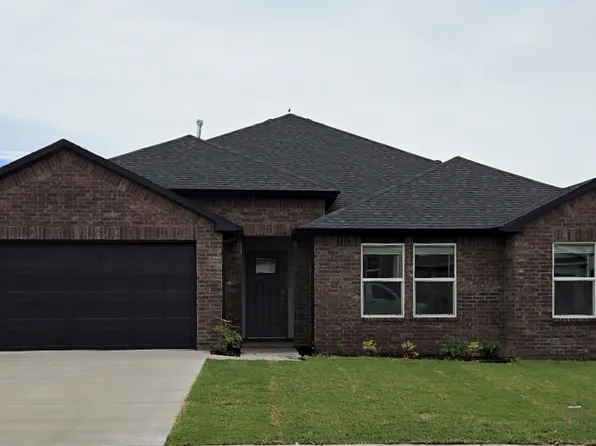 716 Picard Ave, Lowell, AR 72745