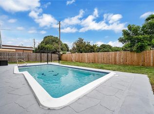 2441 Tarpon Dr, Hollywood, FL 33023