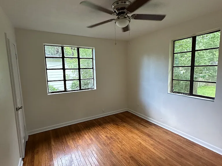 5223 Poppy Dr — Photo 7