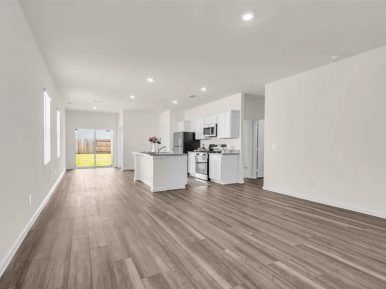 18669 Shauna Danielle Dr — Photo 6