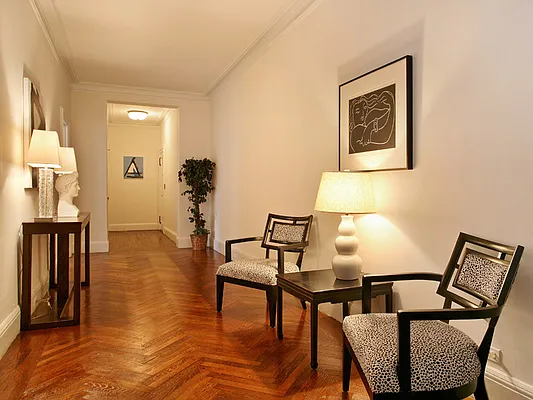 Sold by Sotheby's International Realty | media 37