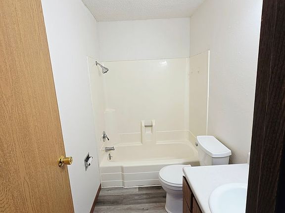 3rd image of 3010 E Rosser Ave #7