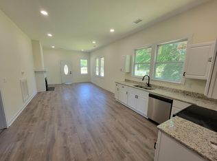 306 E Florida St, Clinton, SC 29325