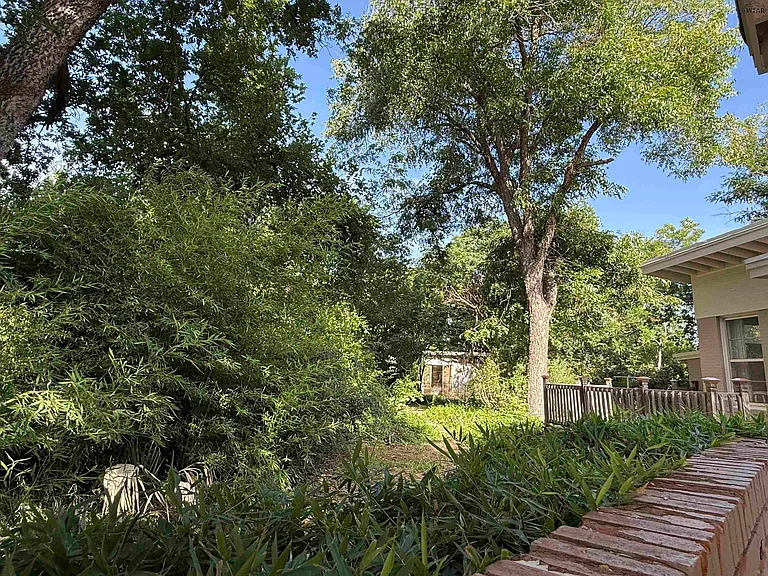 3108 Speedway Ave — Photo 15