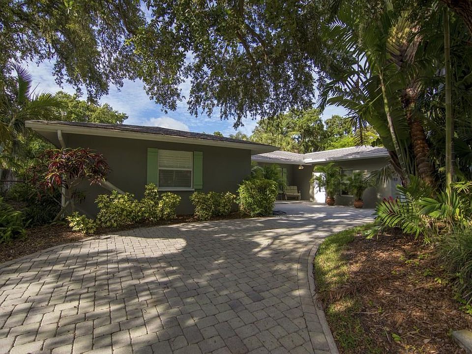 1st image of 556 Flamevine Ln