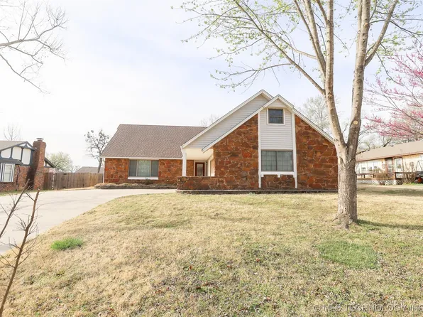 1459 Paradise Pkwy, Claremore, OK 74017