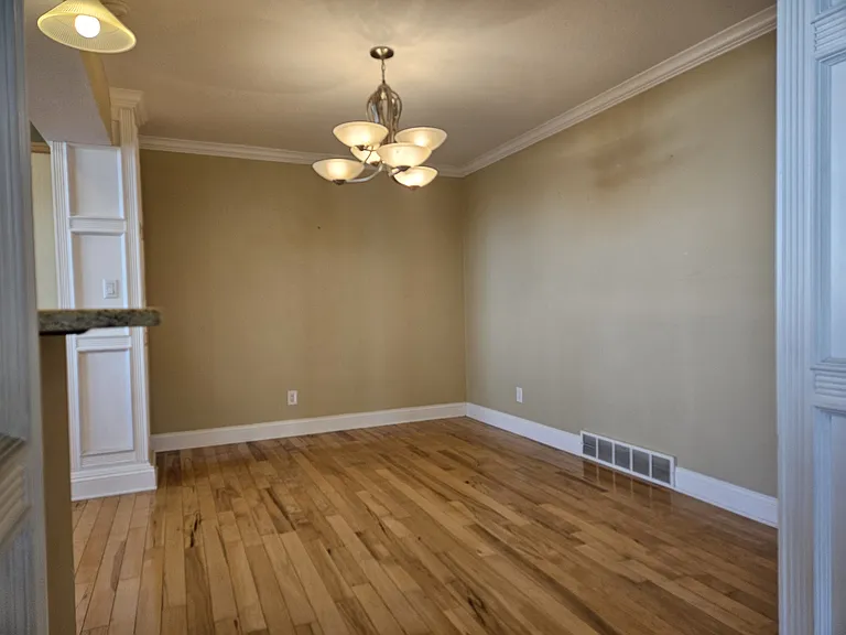 111 NW 2nd St #3 — Photo 13