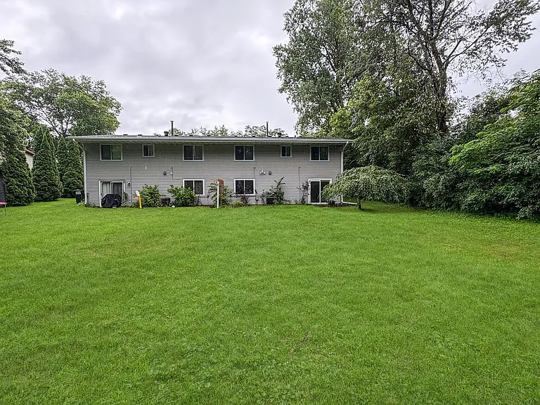 7680 Silver Lake Rd #7680 — Photo 24