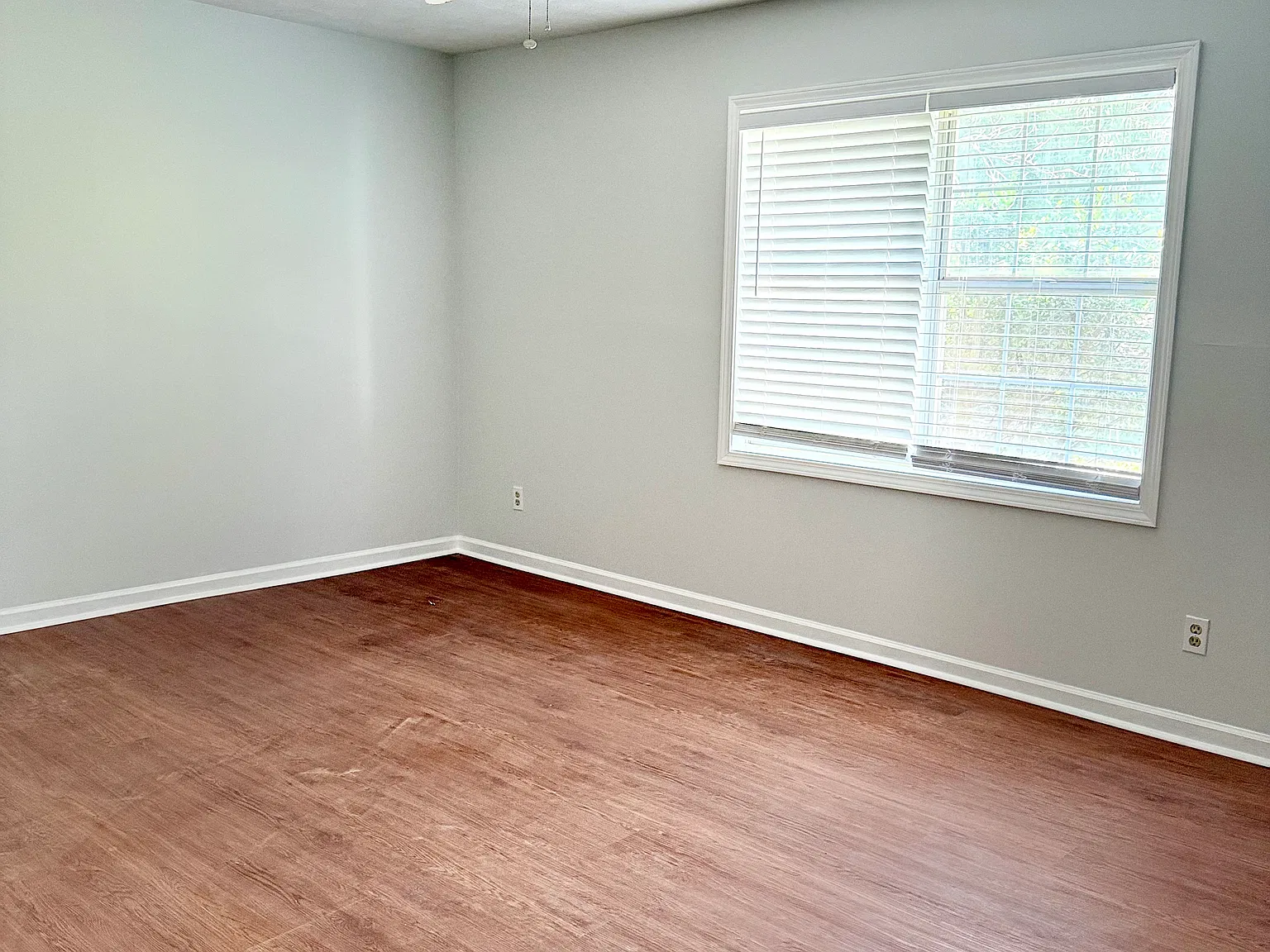 3 bed, 1600 sqft, $2,300 — Photo 3