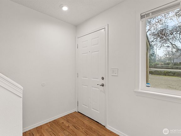 5th image of 2300 9th Avenue SW #A4