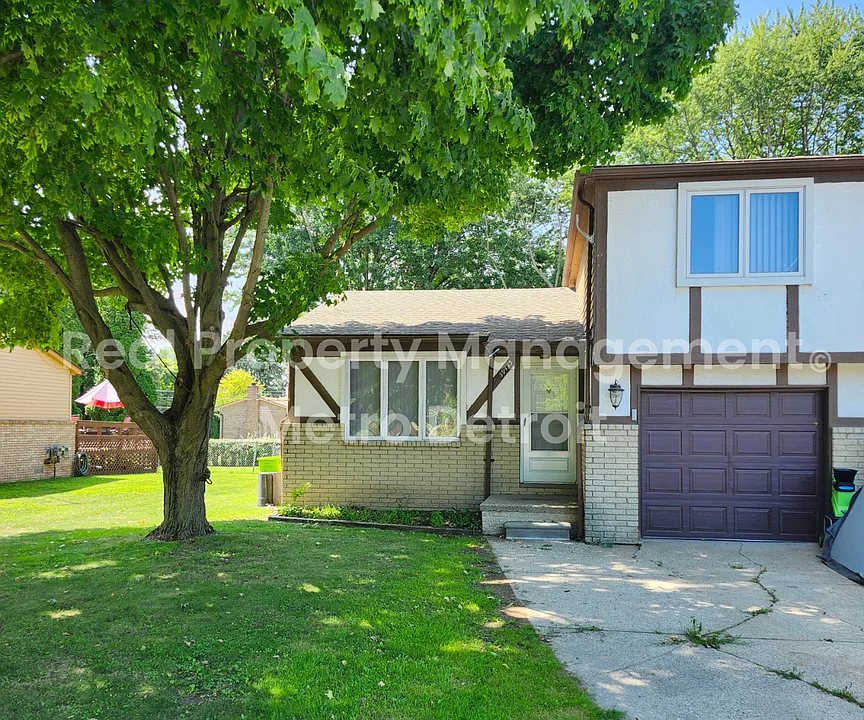 39443 Jefferson Ave