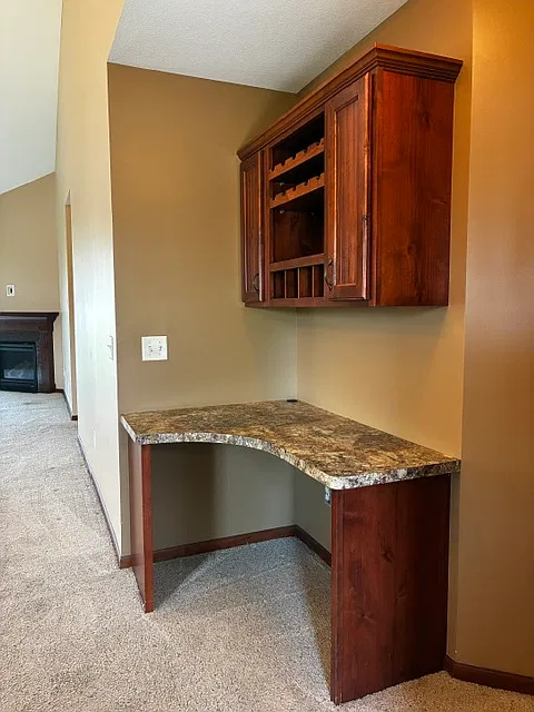 3 bed, 1368 sqft, $2,100 — Photo 2