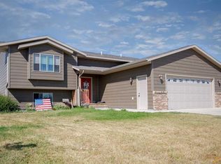 707 Radial Ln, Box Elder, SD 57719