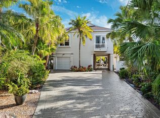 7256 Westwind St, Weeki Wachee, FL 34607