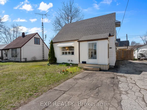 271 Crowland Ave, Welland, ON L3B 1X5