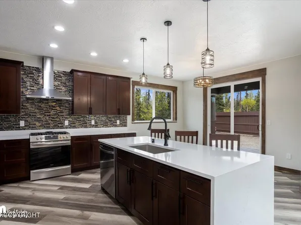 2921 Pittman Rd, Wasilla, AK 99654