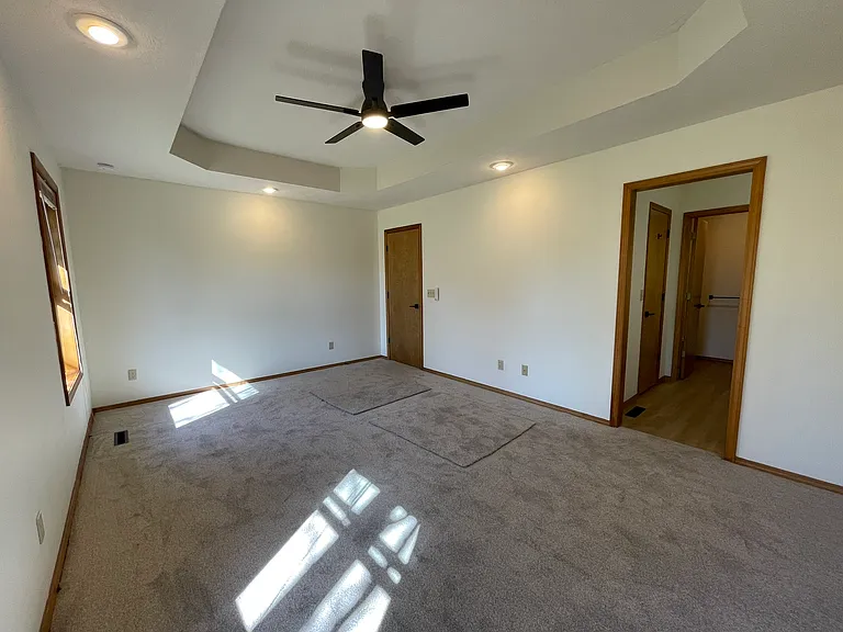 301 N Meadow St — Photo 11