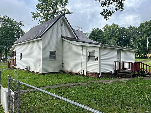 5th image of 806 NW 1st St