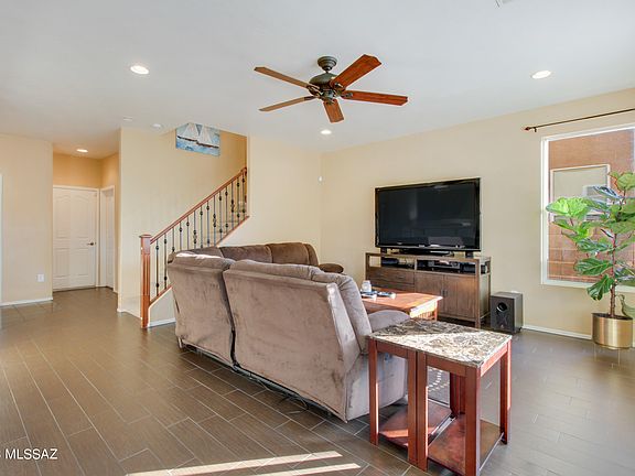 4th image of 2777 W Leafwing Dr