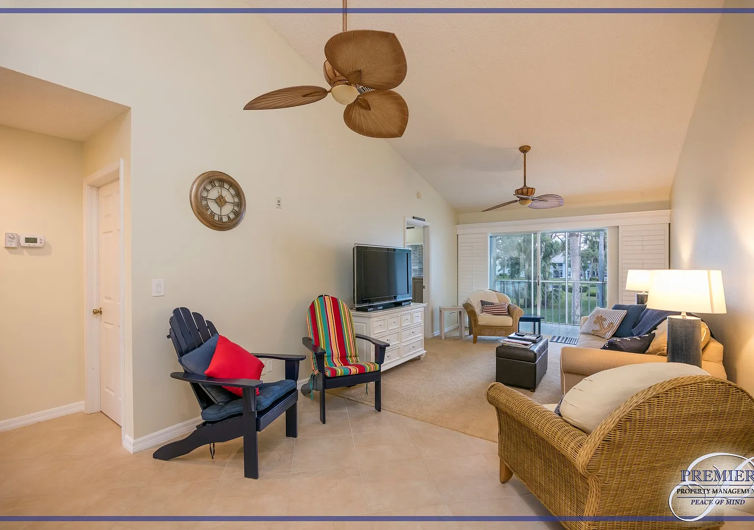 ** Seasonal** Piper's Pointe Palm River ** Near Mercato Shopping Center ** Near The Beach ** — Photo 3