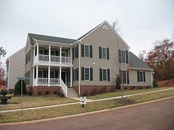 2nd image of 130 Stonegate Dr