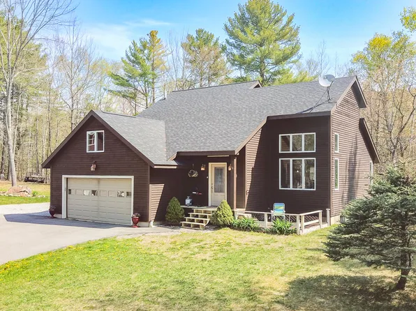 18 Tea Lane, Northport, ME 04849